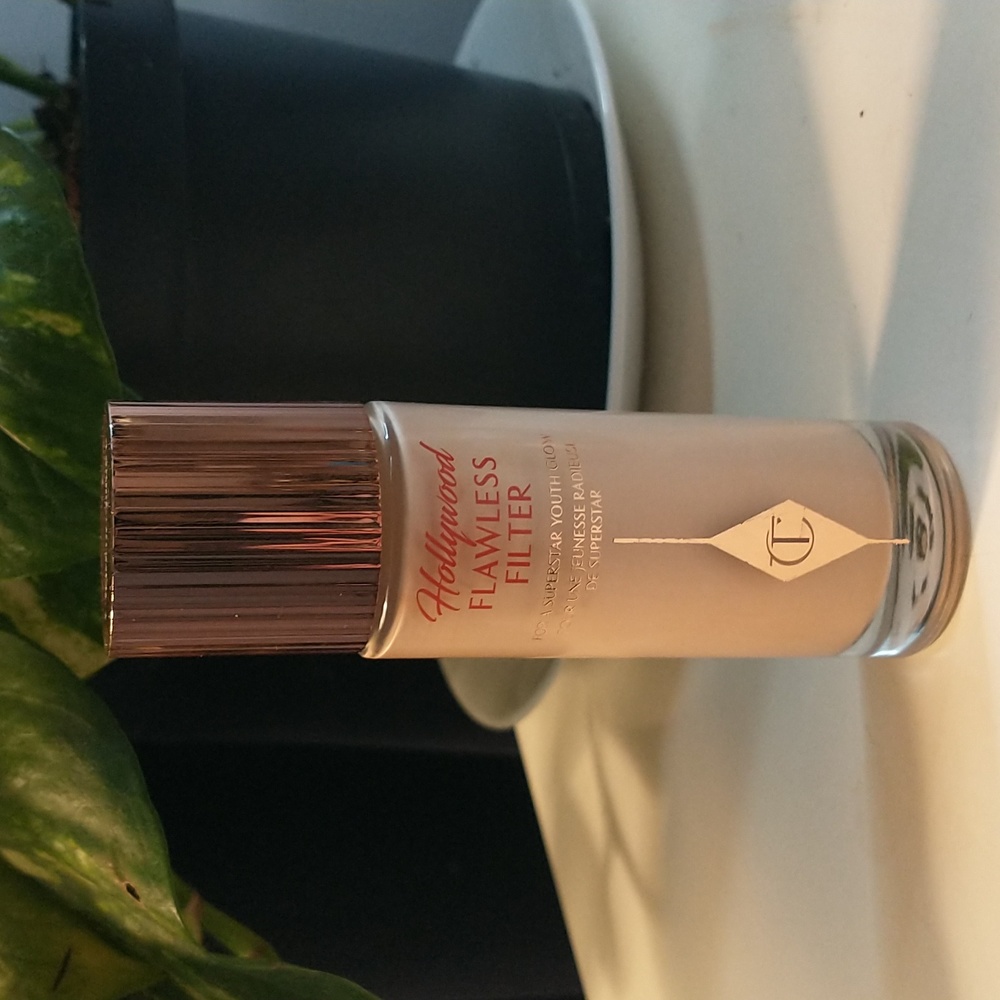 Charlotte Tilbury Flawless Filter (2)